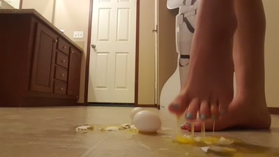 Frosty Princess In Scene: Crushing Eggs – LICKMEFROSTY