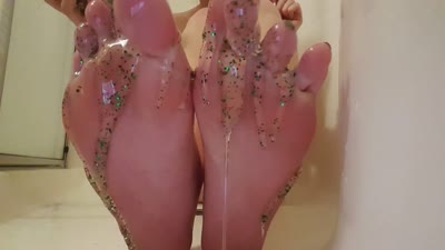 Frosty Princess In Scene: Dripping Sticky Feet – LICKMEFROSTY
