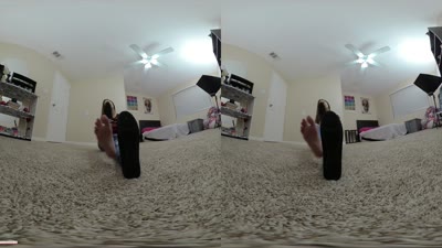 xxSmiley – Feet joi in VR – $11.99