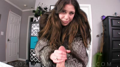 AMIEE XXX - Amiee Cambridge  - Step Mom Wearing Fur Coat Gives Blowjob