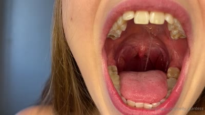 NELLY GIANTESS - Vore Vides With Gummy Bears 2