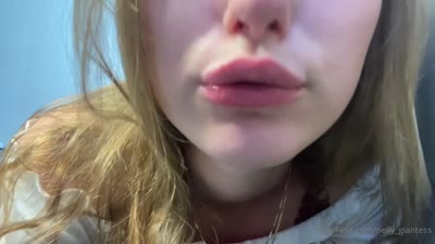 NELLY GIANTESS - I Came Back After School And Saw A Tiny Man In The Room